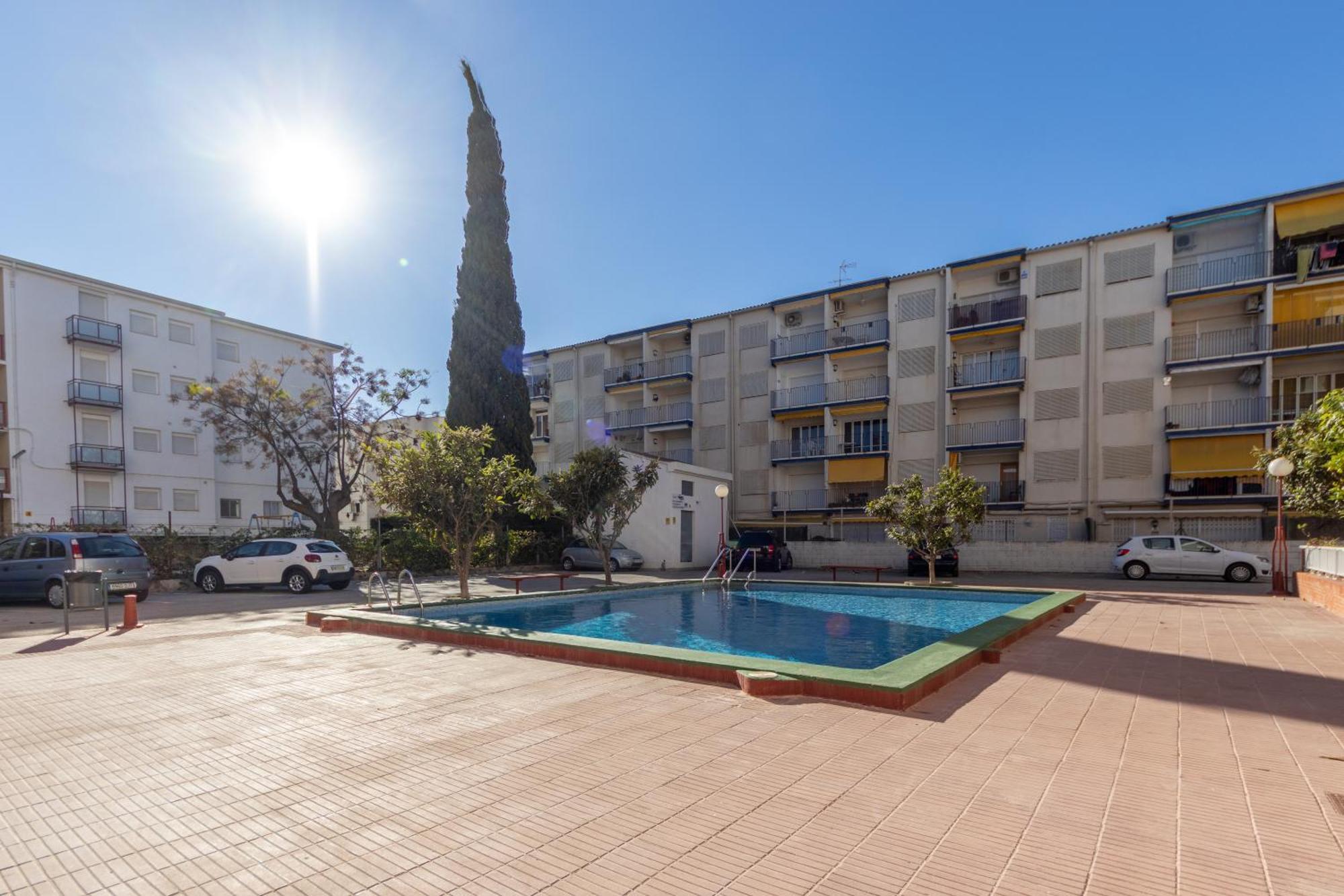 Apartamentos Atlas IV 萨洛 外观 照片