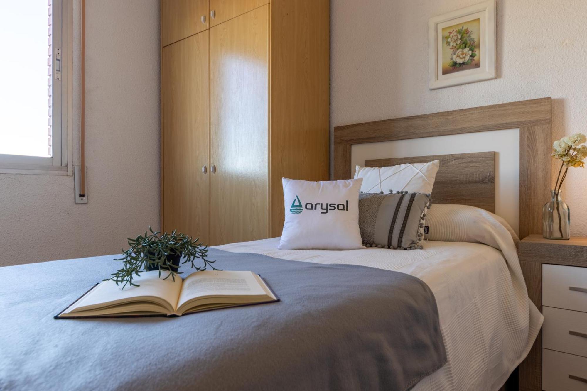 Apartamentos Atlas IV 萨洛 外观 照片