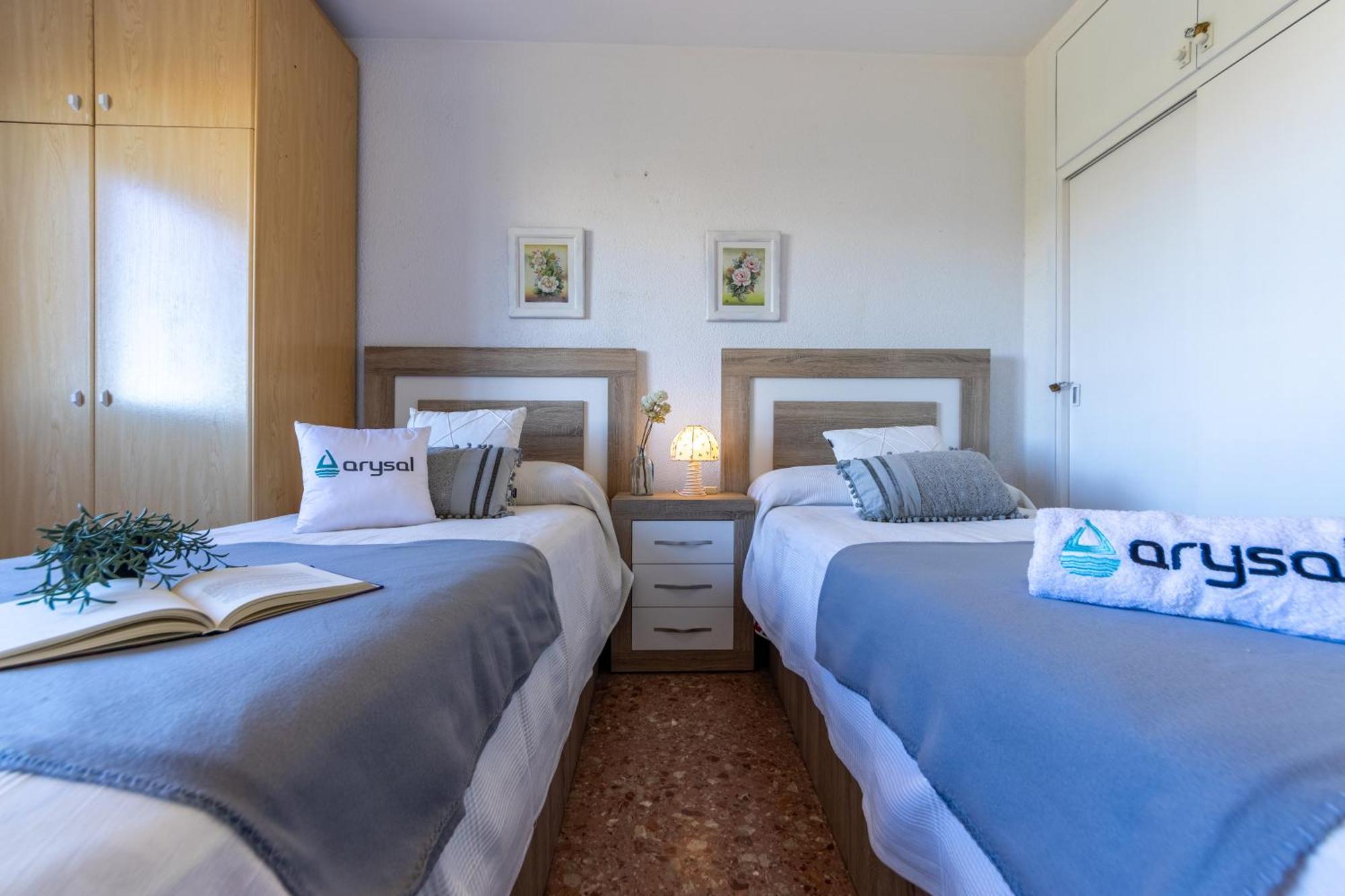 Apartamentos Atlas IV 萨洛 外观 照片